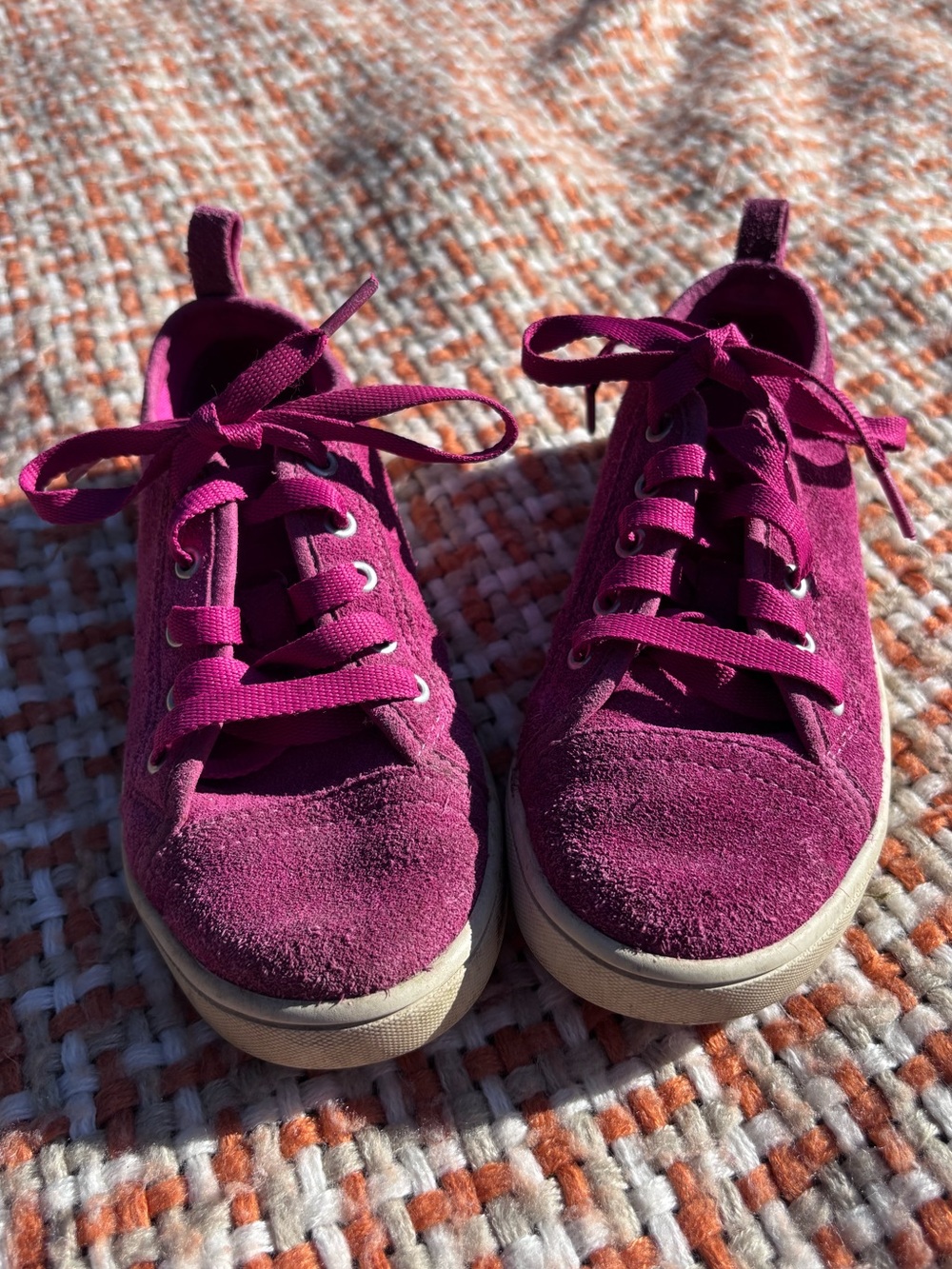 Leather Ugg sneakers